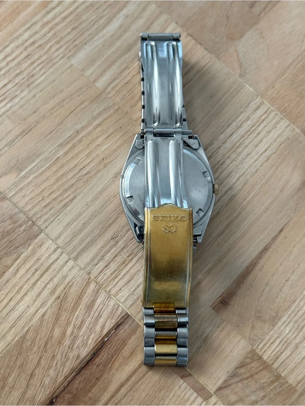 Seiko SQ Presidential Vintage Mens Watch Two-Tone Bracelet Case Date New Crystal